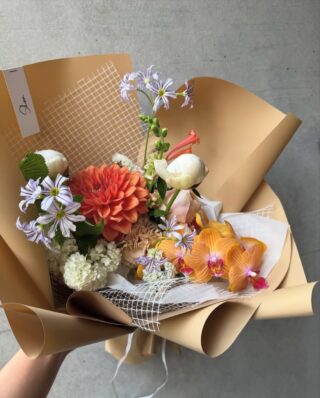 キキチャトーキョーさんへお花を飾りに。 お盆が明け 切り花は
